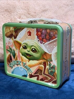 NEW Bath & Body Works Grogu Snack Time Collectible Tin Lunchbox -Limited Edition